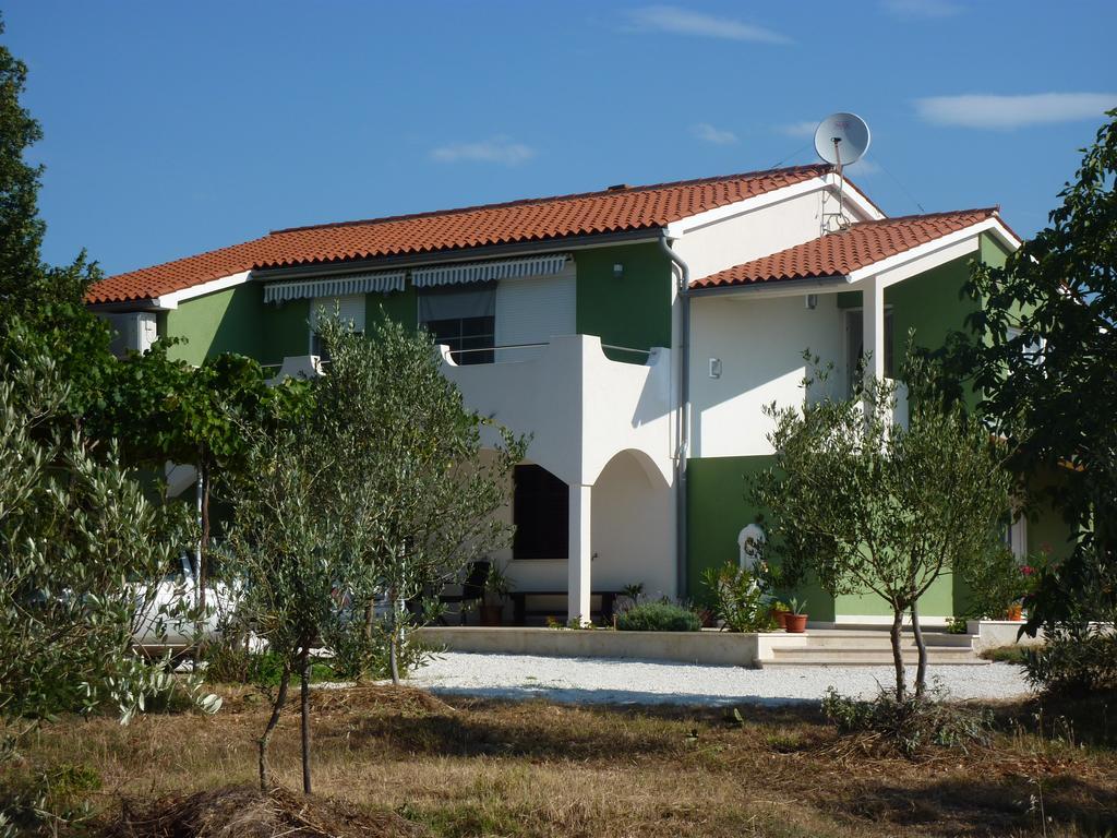 Apartment Greeny Galižana Kültér fotó